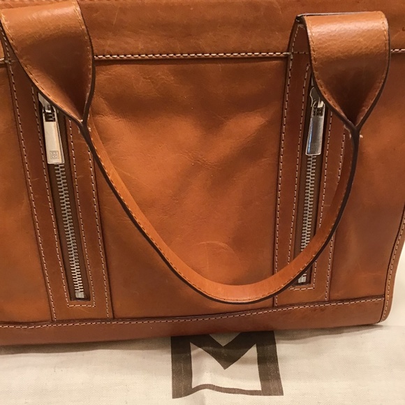 MICHAEL KORS LEATHER LARGE MESSENGER SATCHEL - Picture 5 of 16